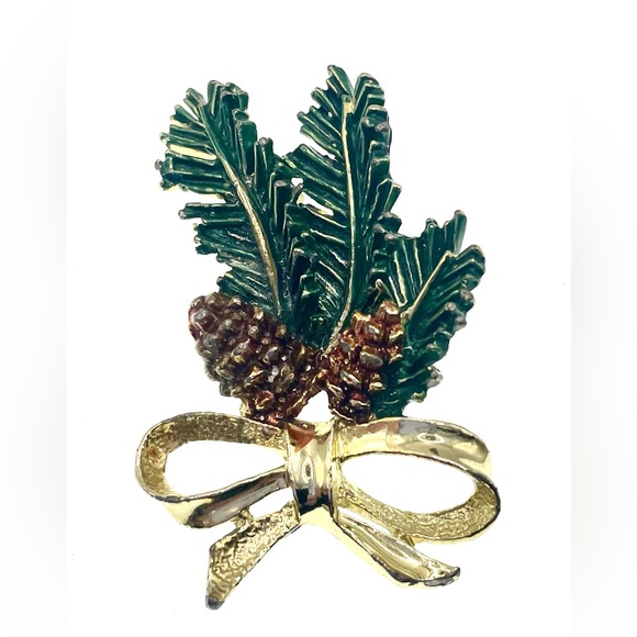 Vintage Signed Gerry's Gold Tone Enamel Pine Bough Pinecones Holiday Brooch Pin - Picture 7 of 7